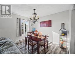 31 Princeton Crescent thumbnail 4