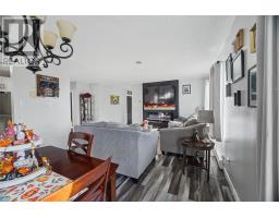31 Princeton Crescent thumbnail 5
