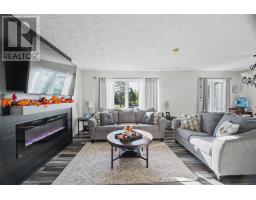31 Princeton Crescent thumbnail 6
