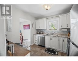 31 Princeton Crescent thumbnail 7