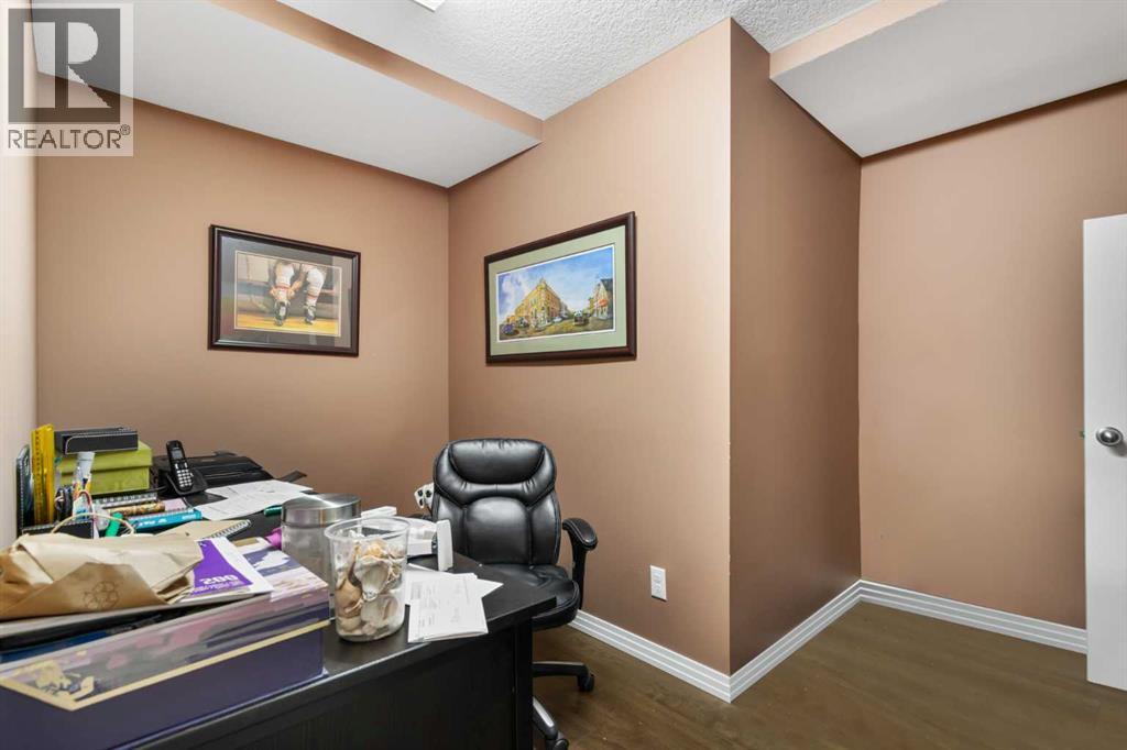 448 Riverside Green NW - photo 19