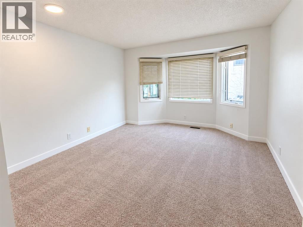 5230 Whitestone Road Northeast, Calgary, Alberta, T1Y1T6, Calgary, Alberta — photo 5 of 5