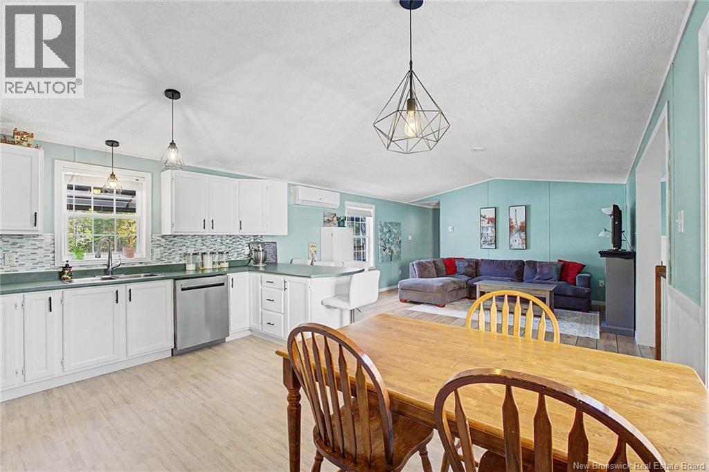 45 Moore Road - 14