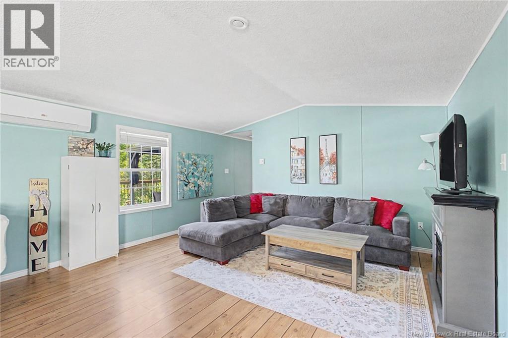 45 Moore Road - 16