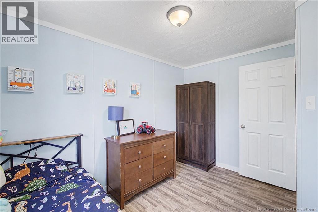 45 Moore Road - 27