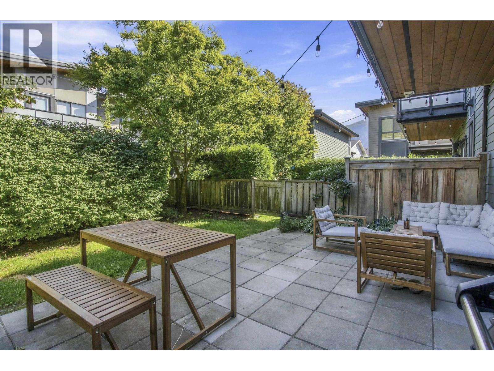 1152 NATURES Gate, Squamish, British Columbia, V8B0A9, Squamish, British Columbia — photo 4 of 5
