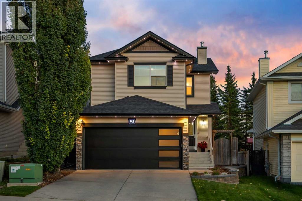 95 Royal Birch Circle NW, Calgary