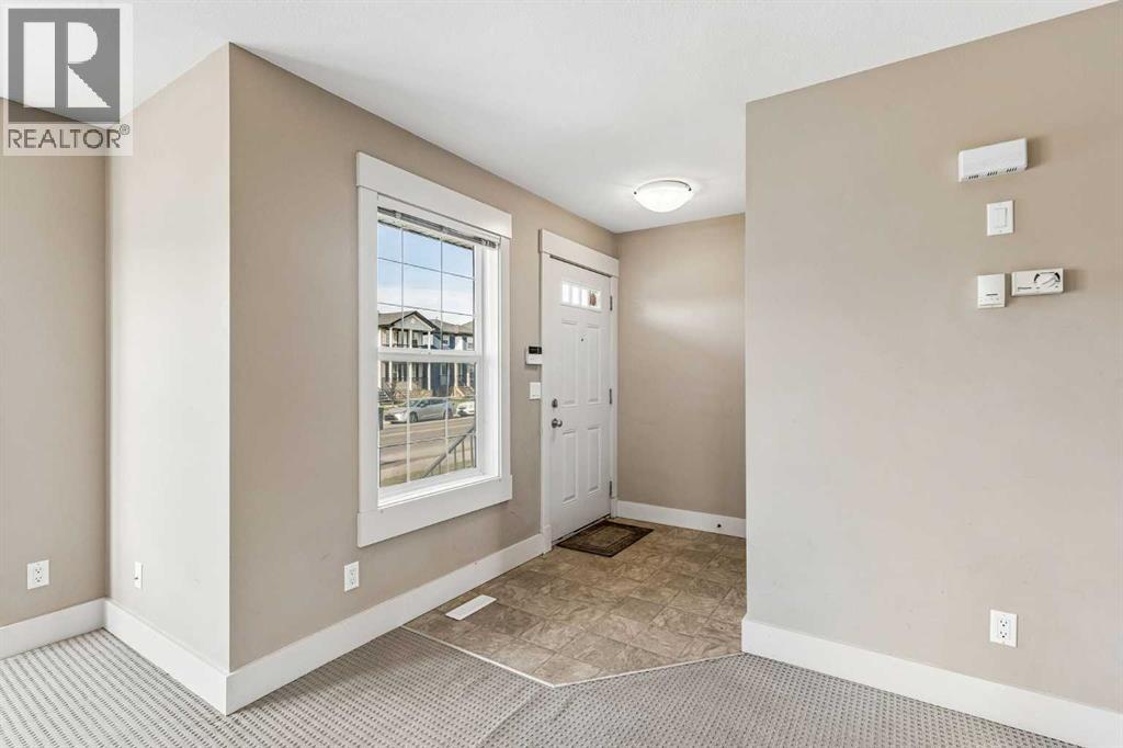 1005 Taradale Drive NE - photo 4