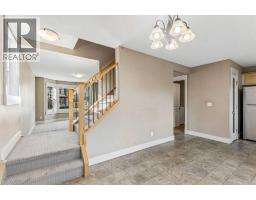 4pc Bathroom - 1005 Taradale Drive Ne, Calgary, AB T3J0E7 Photo 10