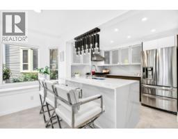 647 Thurston Close, Port Moody, BC V3H4J4 Photo 9