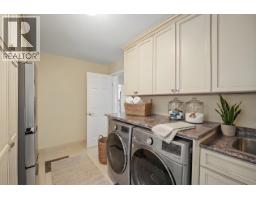 2780 Cultus Court, Coquitlam, BC V3C5A8 Photo 17