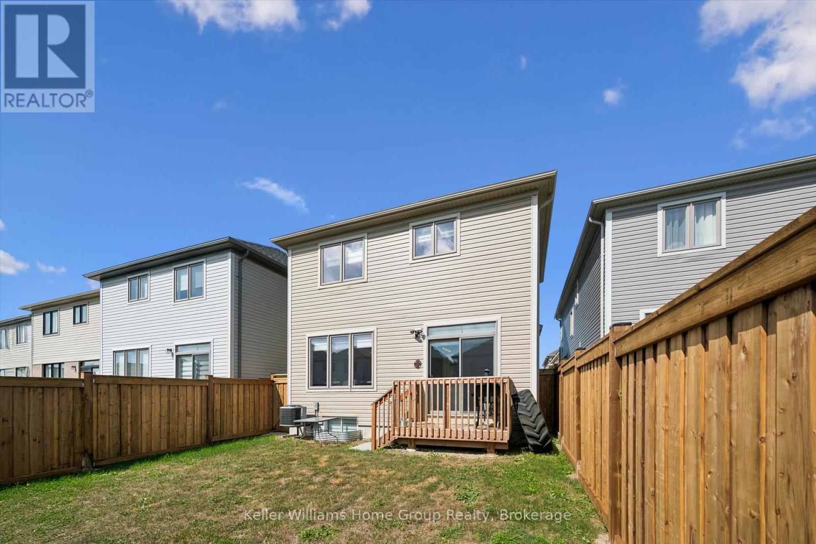 22 HARPIN WAY W - Image 39