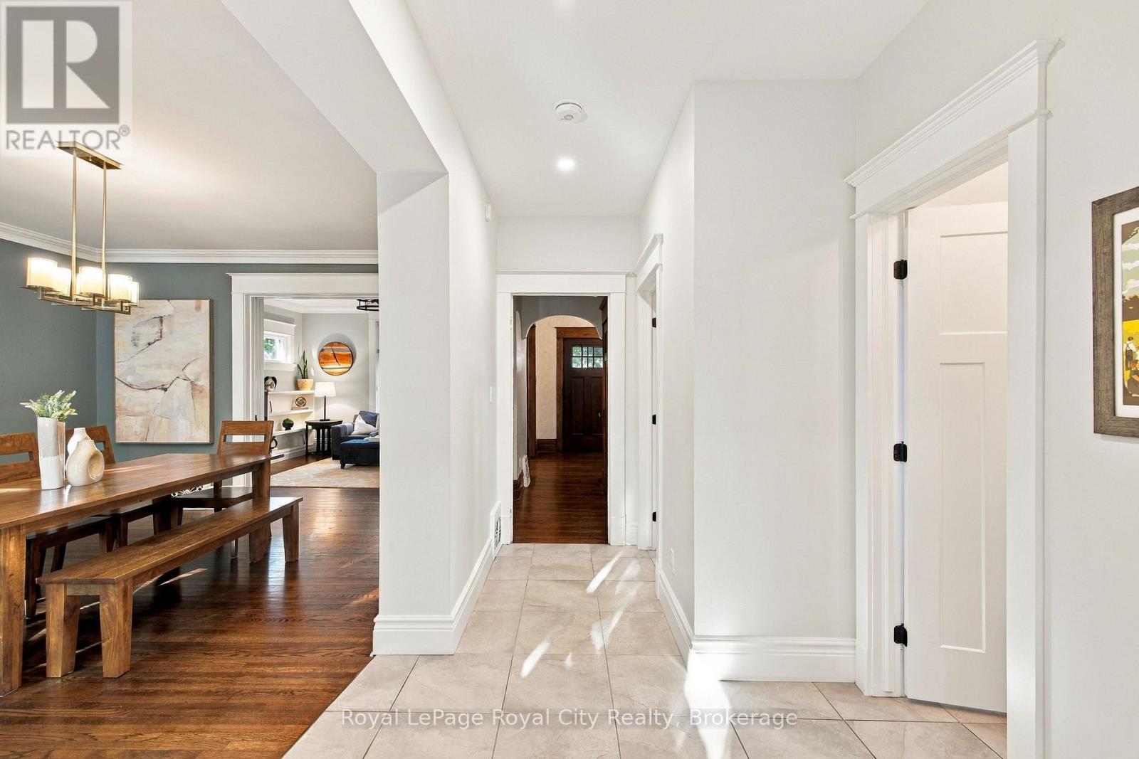 40 LYON AVENUE - Image 16