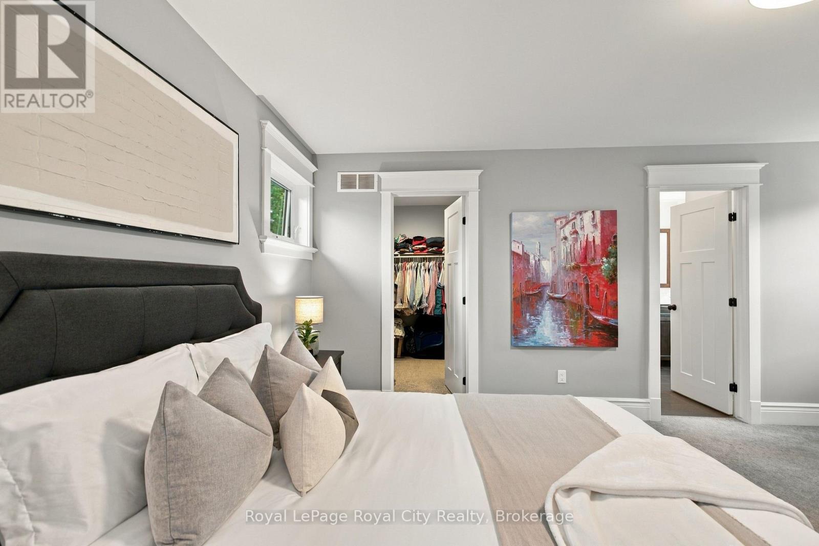 40 LYON AVENUE - Image 22