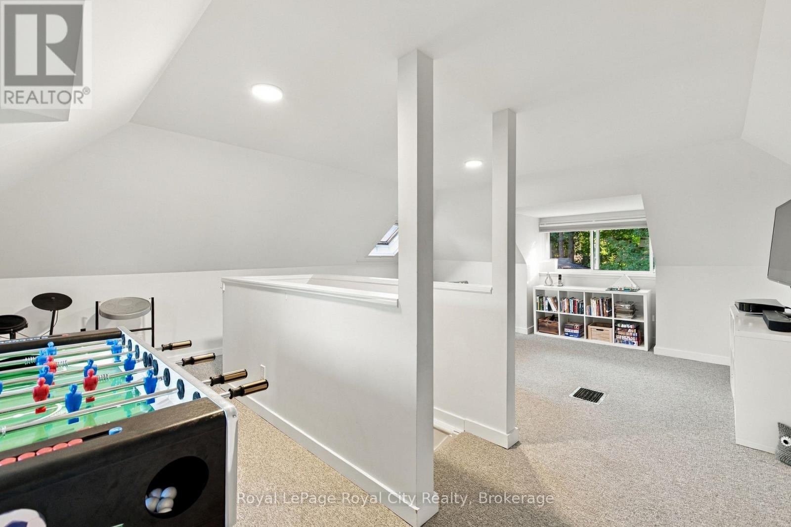 40 LYON AVENUE - Image 35