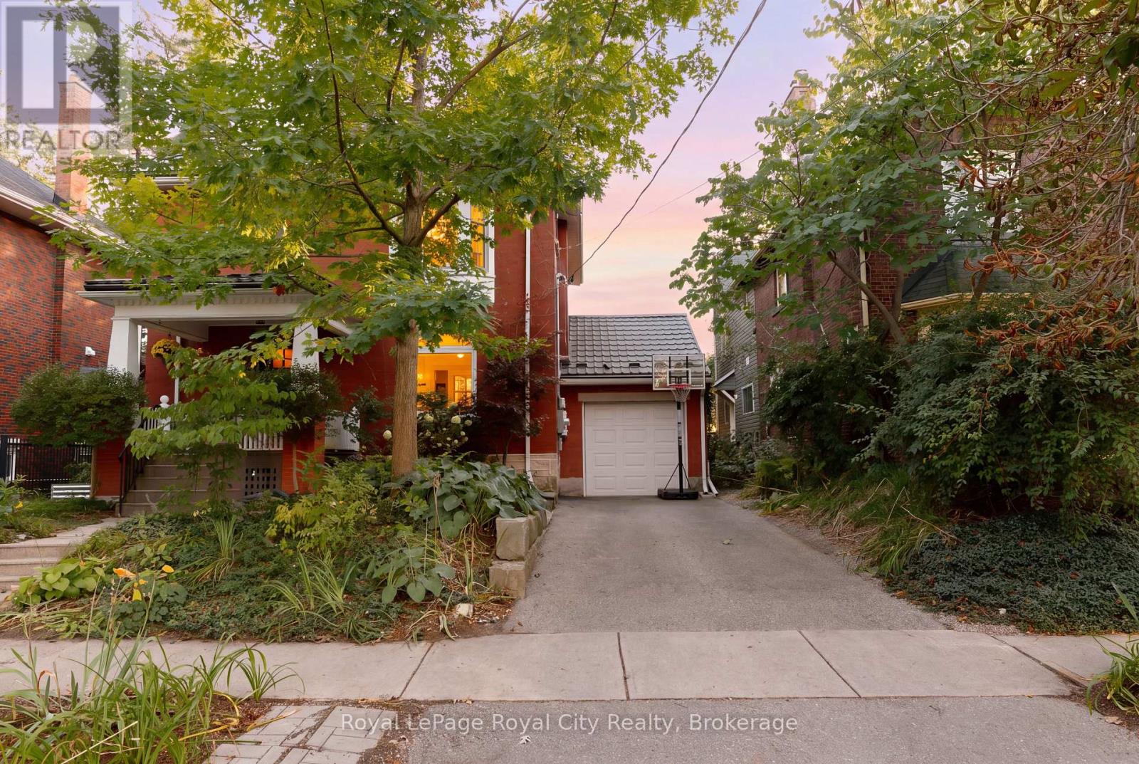 40 LYON AVENUE - Image 44