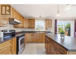 40 Baker Drive, Middle Sackville, NS B4E1V1 Photo 13