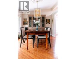 Living room - 89 Little John Road, Dundas, ON L9H4H2 Photo 16
