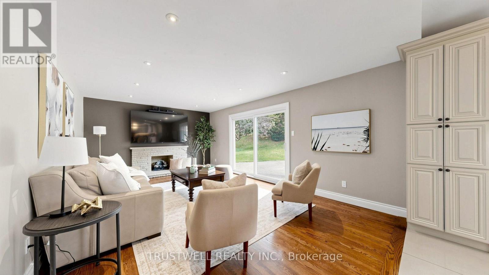 Photo of 23 SHAWFIELD CRESCENT