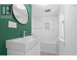 15 Central Avenue, Halifax, NS B3N2H2 Photo 19