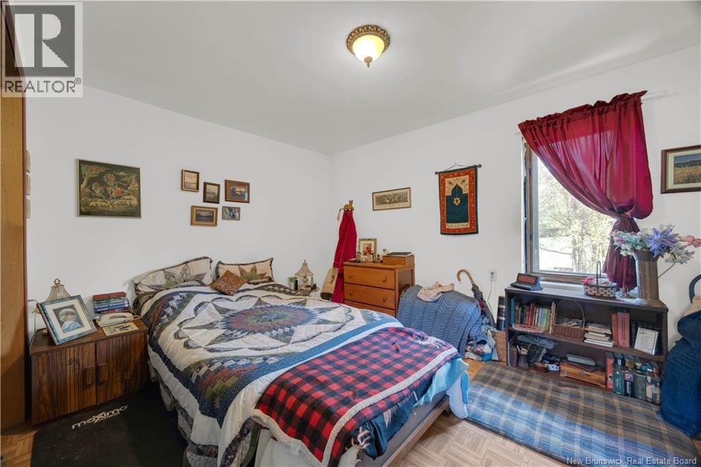 72 River Road - 34