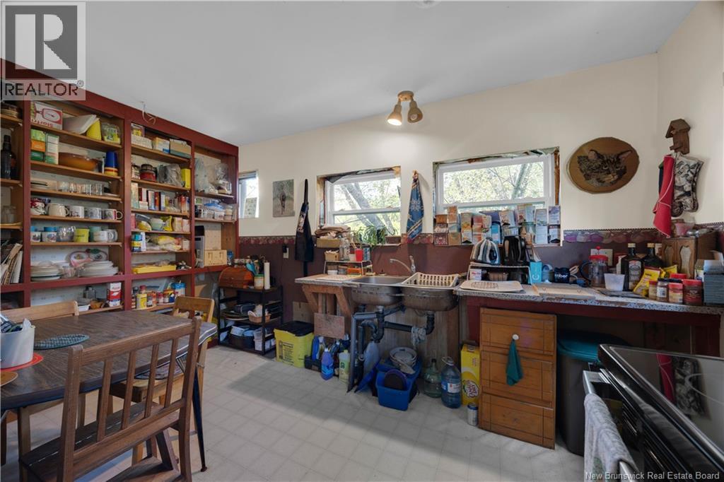 72 River Road - 31