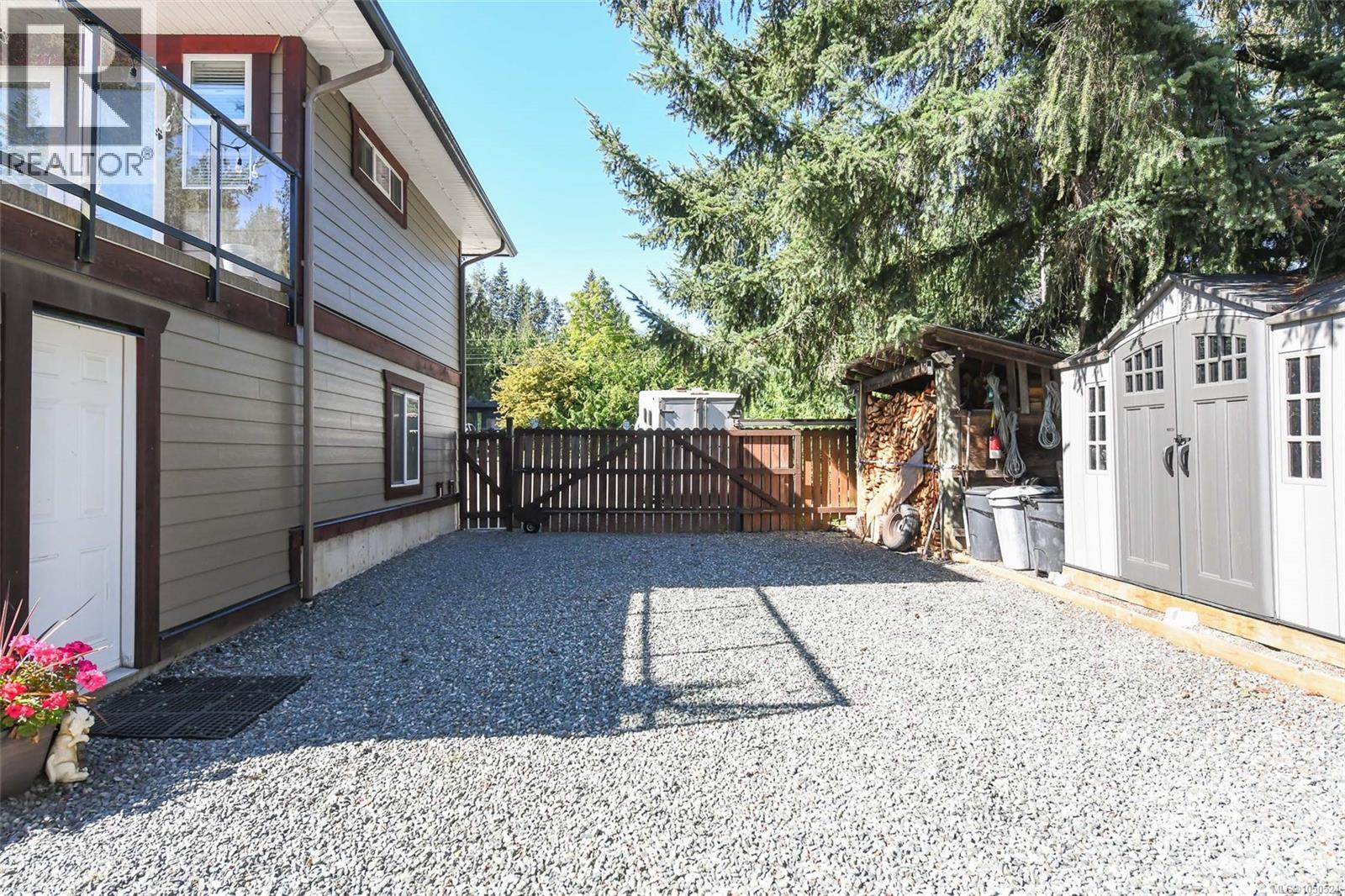 1530 Grayling Dr - 3