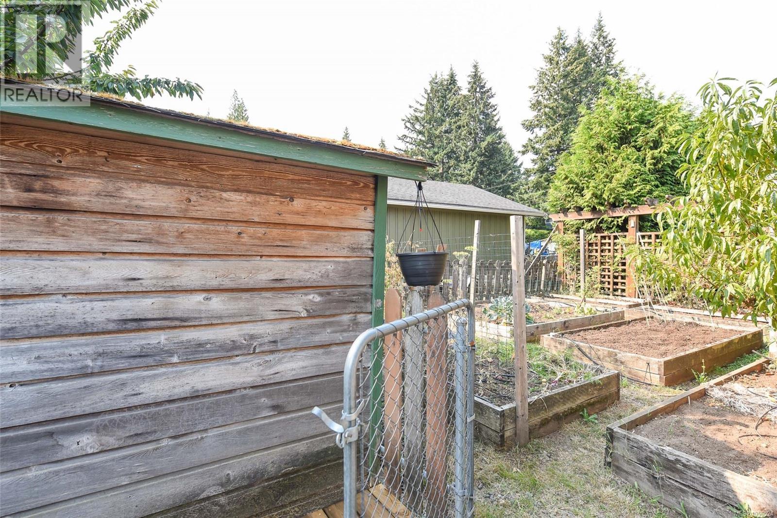 1530 Grayling Dr - Image 49