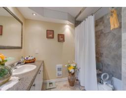 66 Ch. Du Ruisseau, Val Des Monts, QC J8N2B6 Photo 52