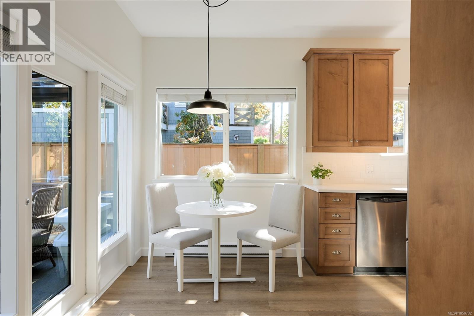  2563 Shelbourne Street, Victoria