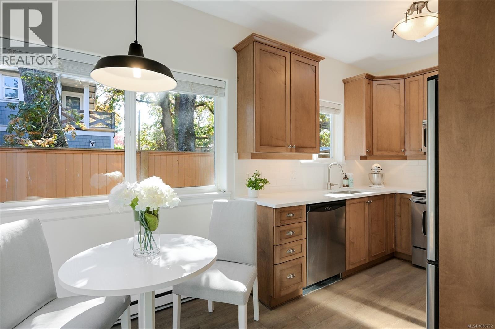  2563 Shelbourne Street, Victoria