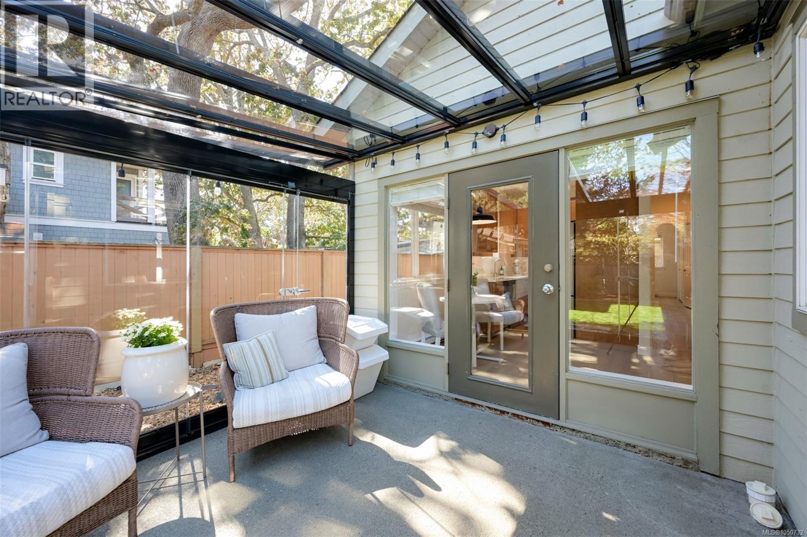  2563 Shelbourne Street, Victoria