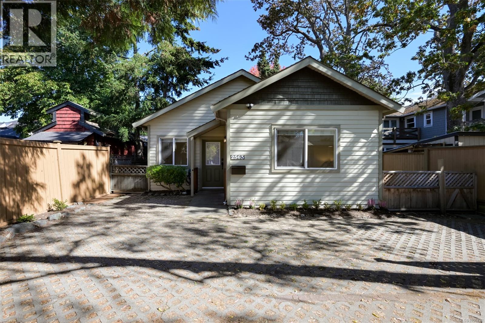  2563 Shelbourne Street, Victoria