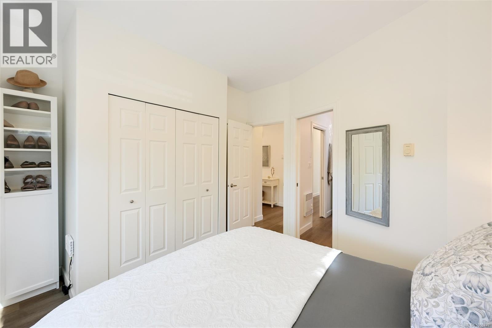  2563 Shelbourne Street, Victoria