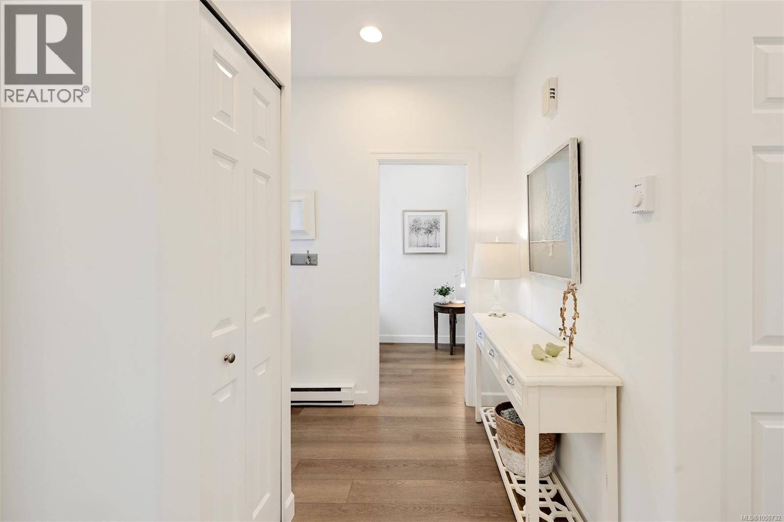  2563 Shelbourne Street, Victoria