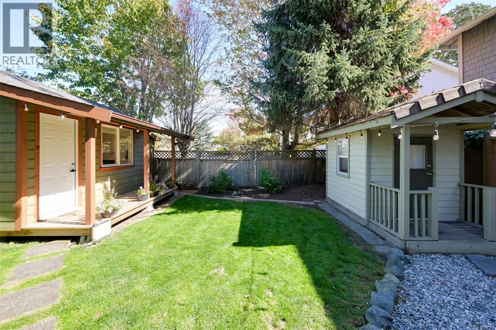  2563 Shelbourne Street, Victoria