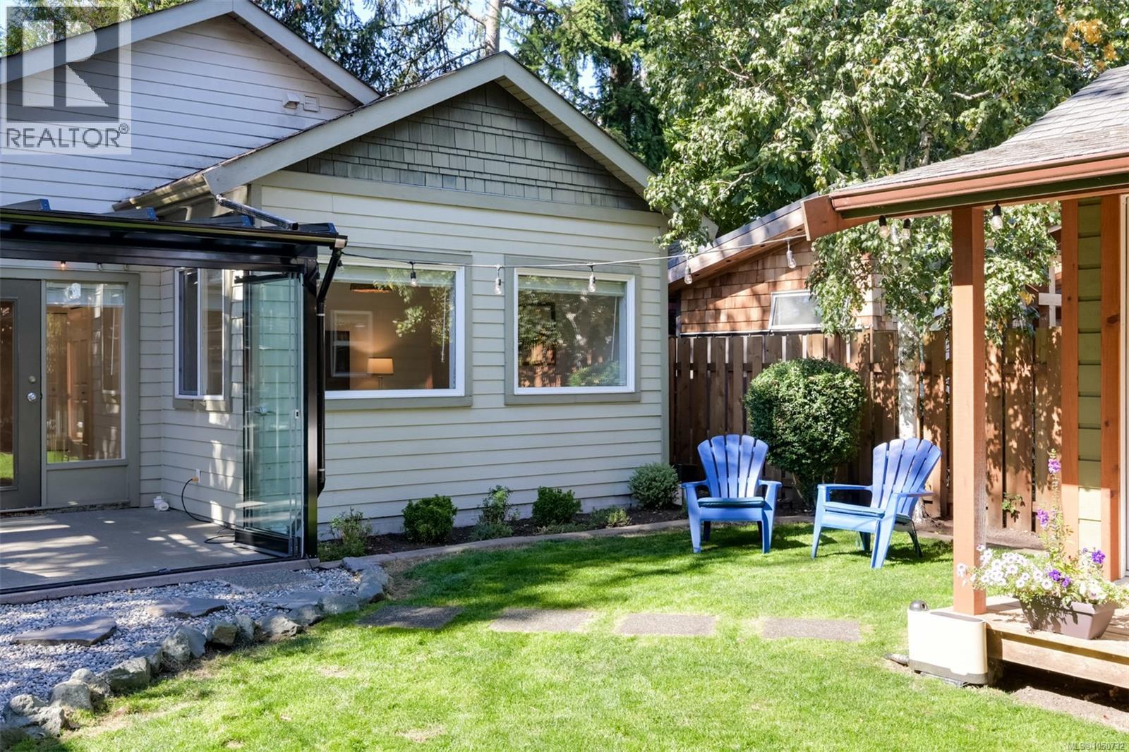  2563 Shelbourne Street, Victoria