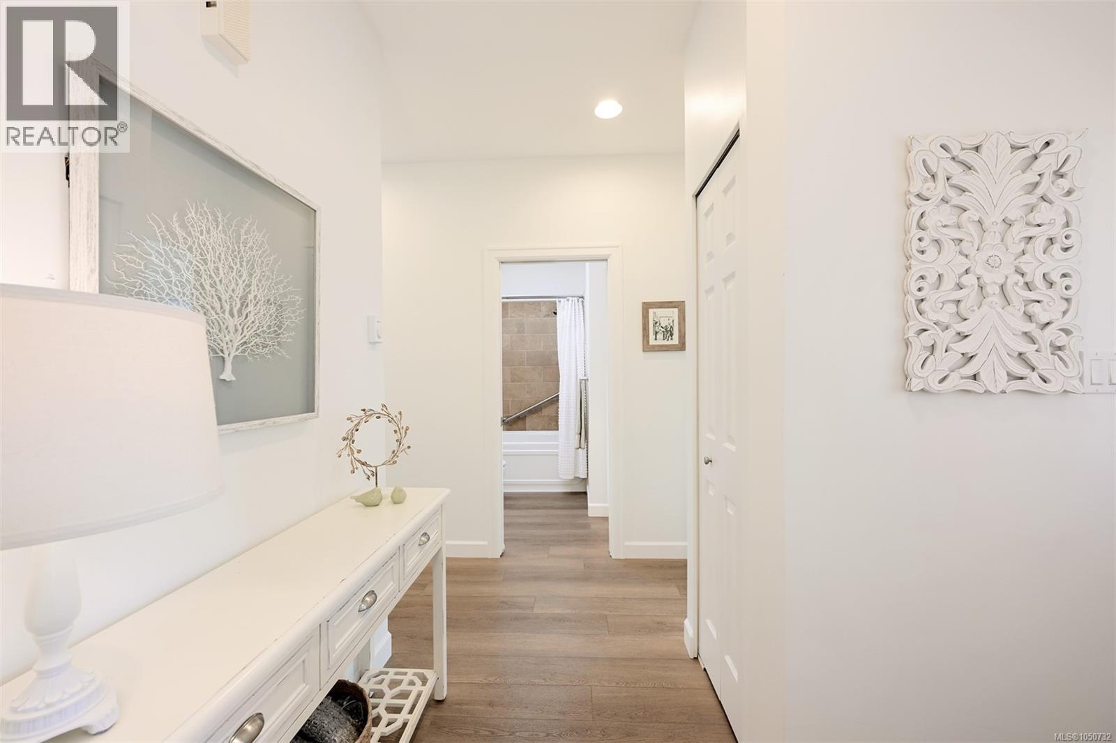  2563 Shelbourne Street, Victoria
