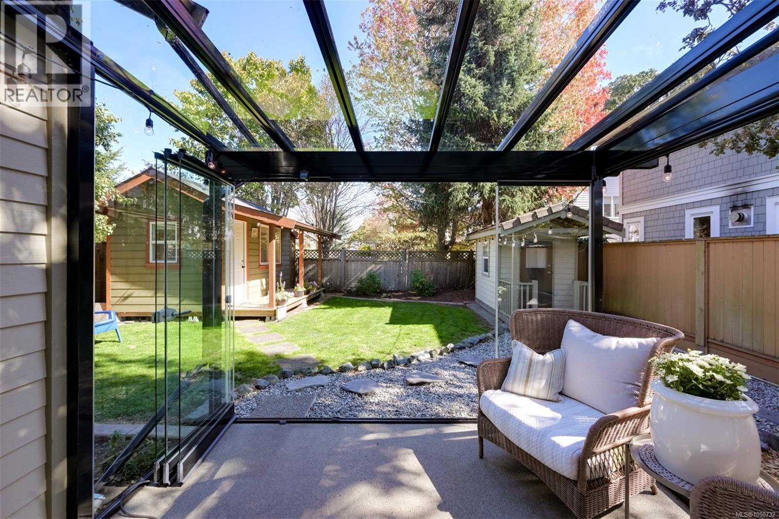  2563 Shelbourne Street, Victoria