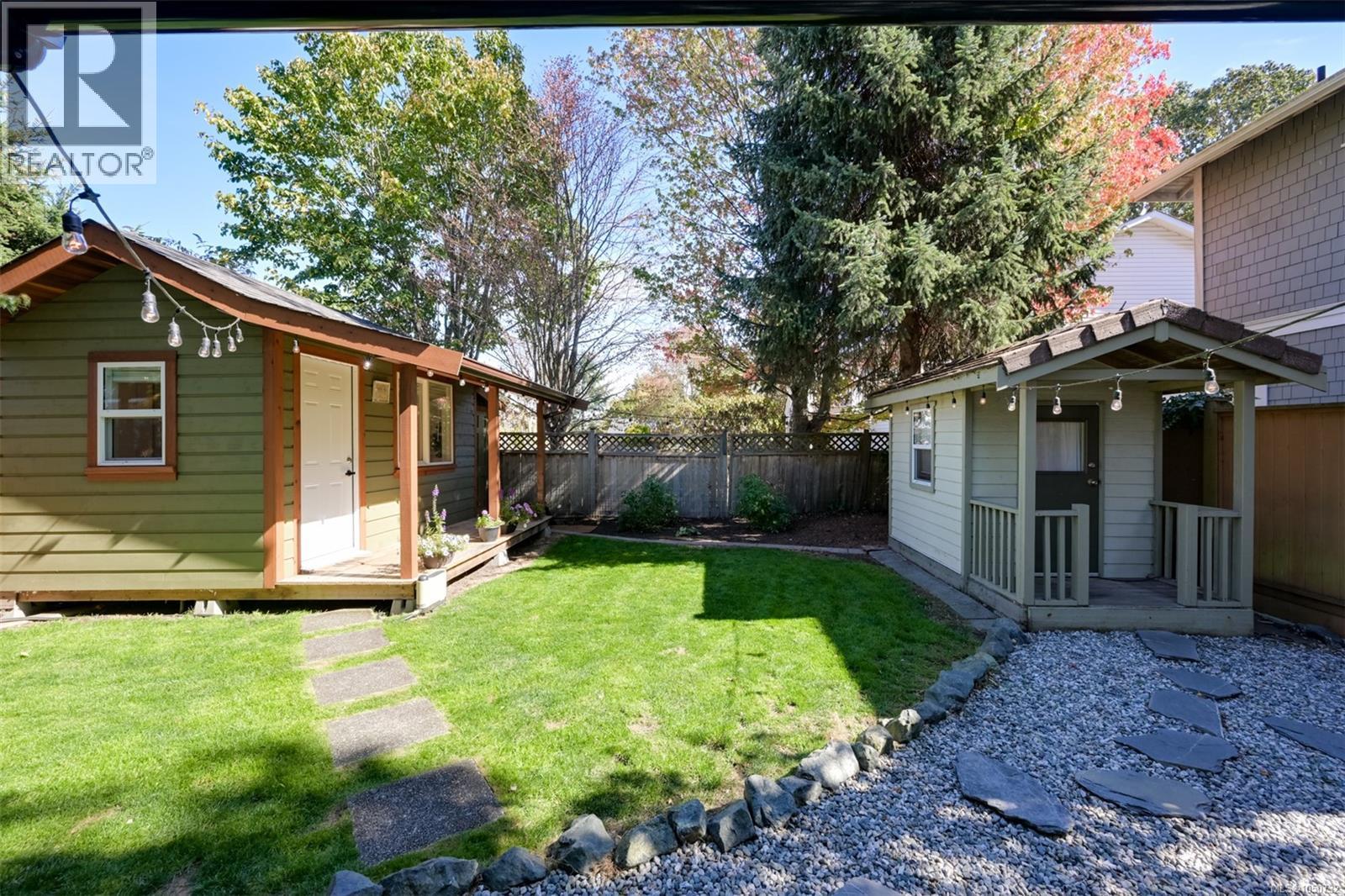  2563 Shelbourne Street, Victoria