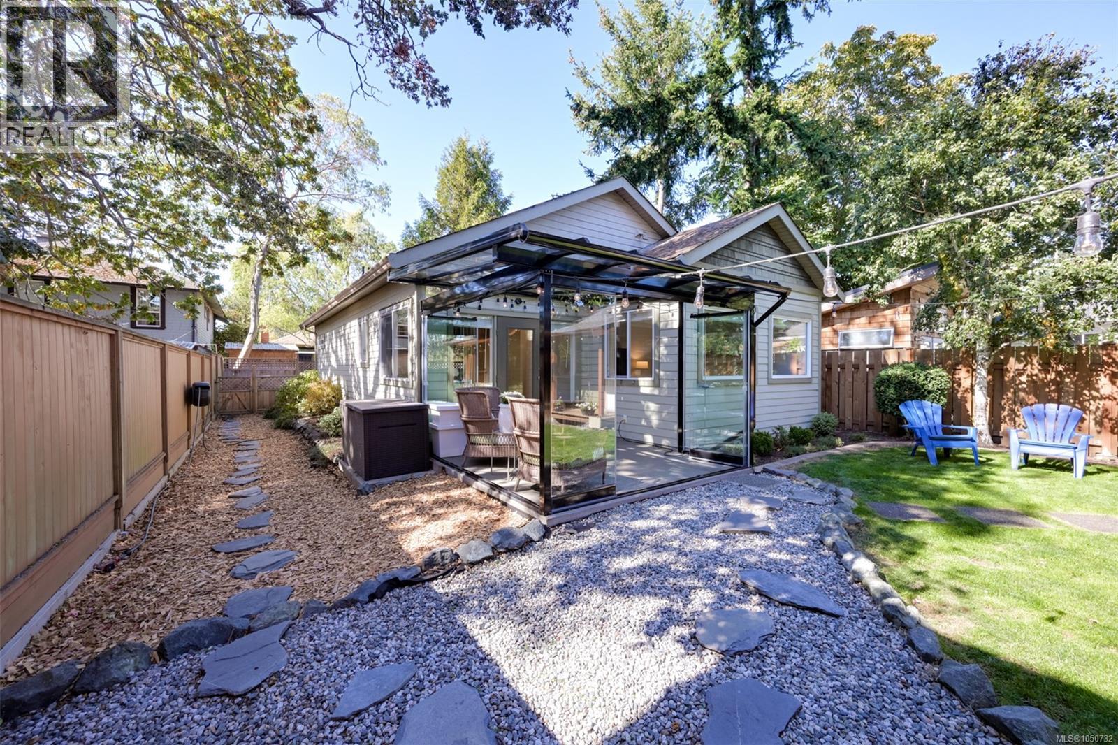  2563 Shelbourne Street, Victoria