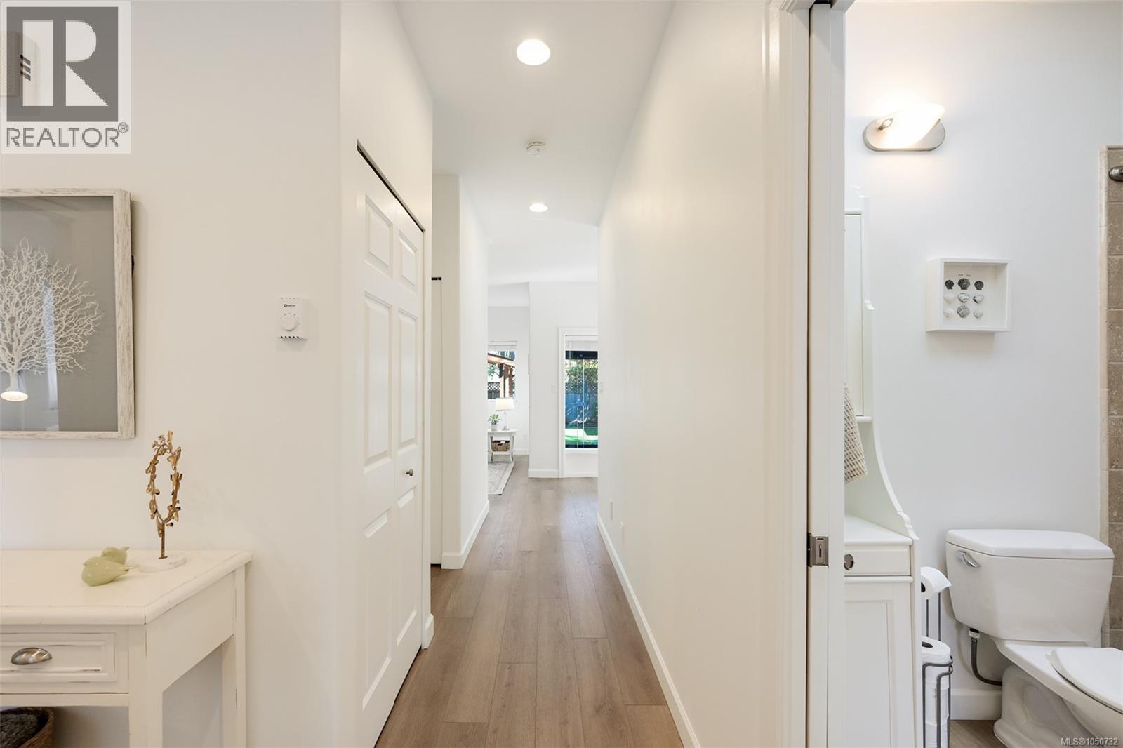  2563 Shelbourne Street, Victoria