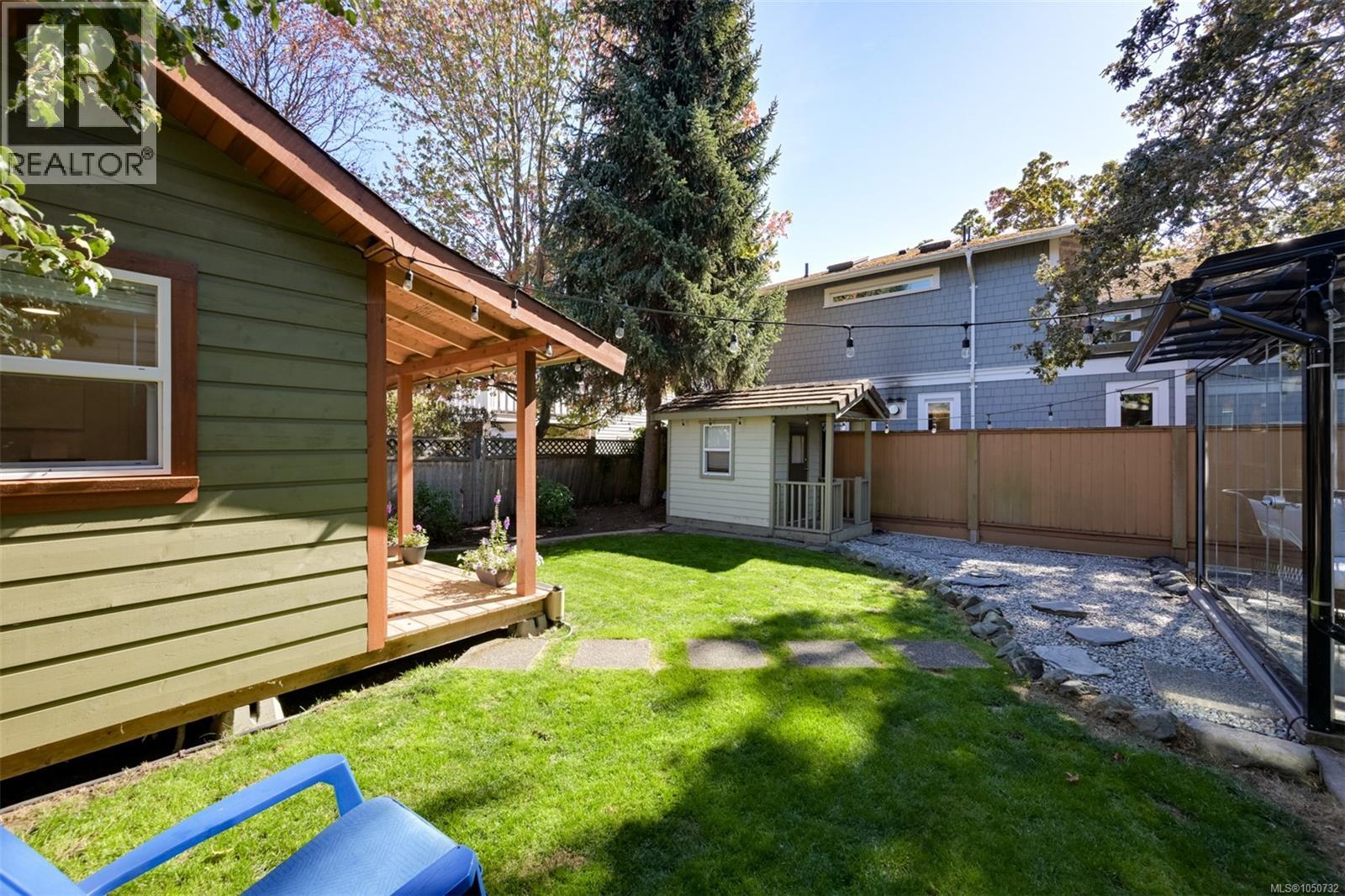  2563 Shelbourne Street, Victoria