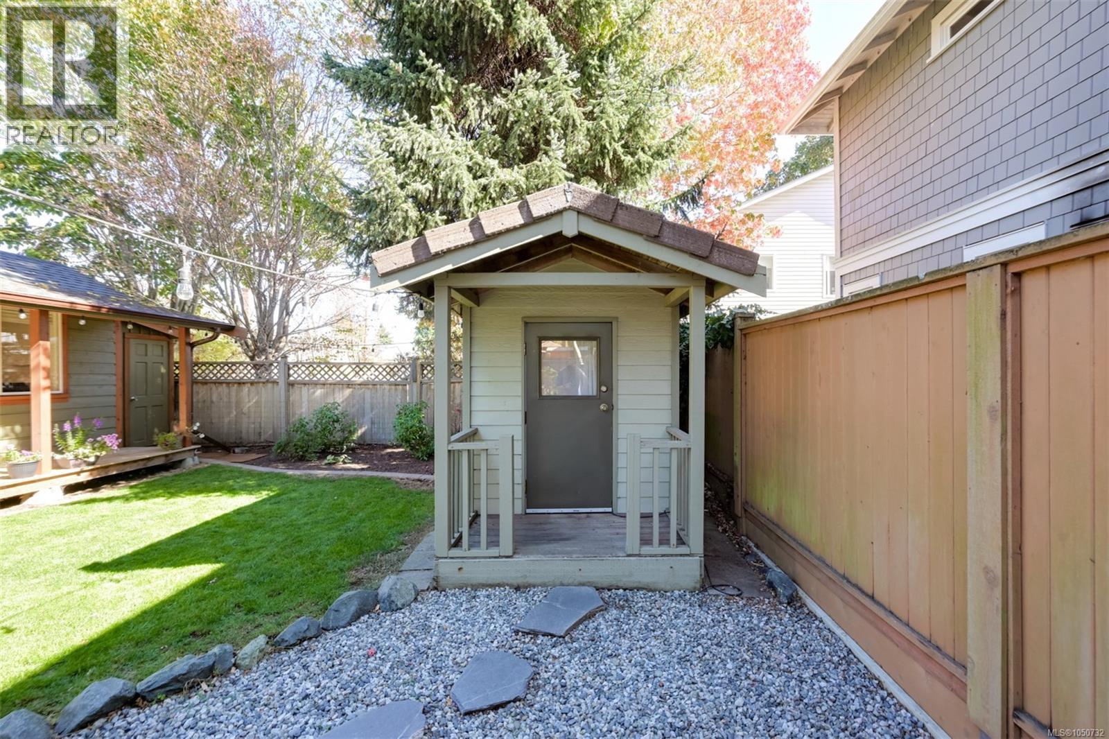 2563 Shelbourne Street, Victoria
