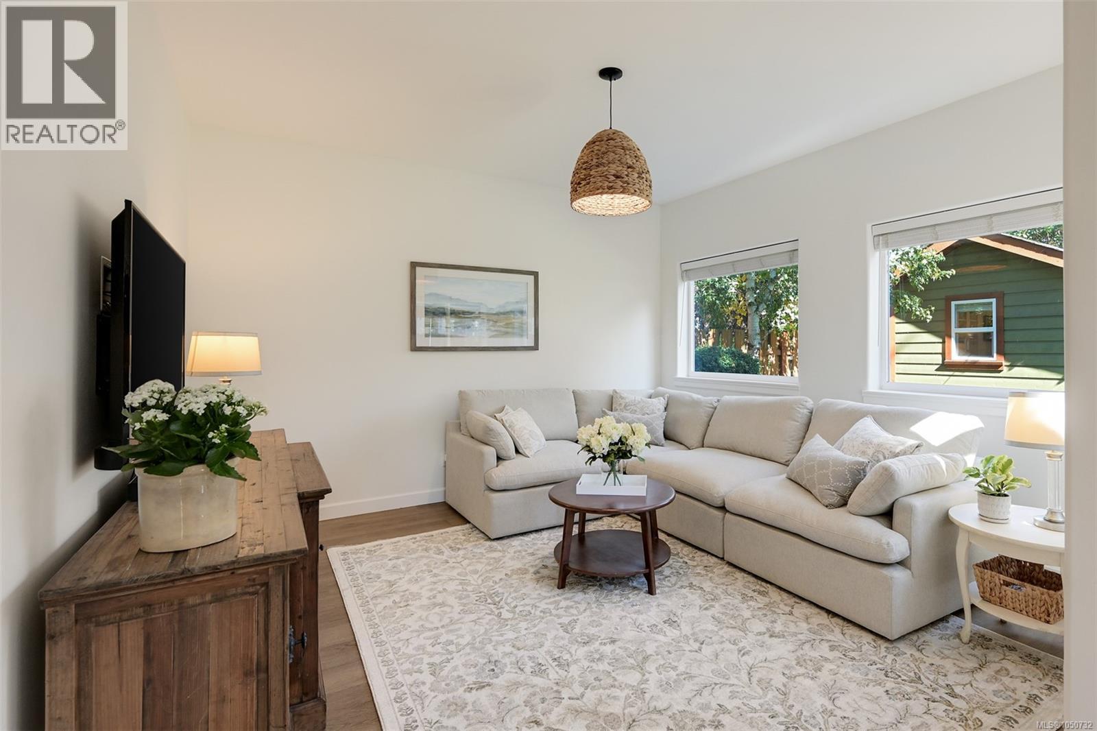  2563 Shelbourne Street, Victoria