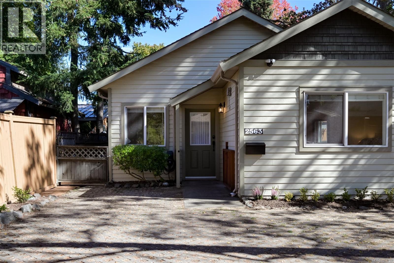  2563 Shelbourne Street, Victoria
