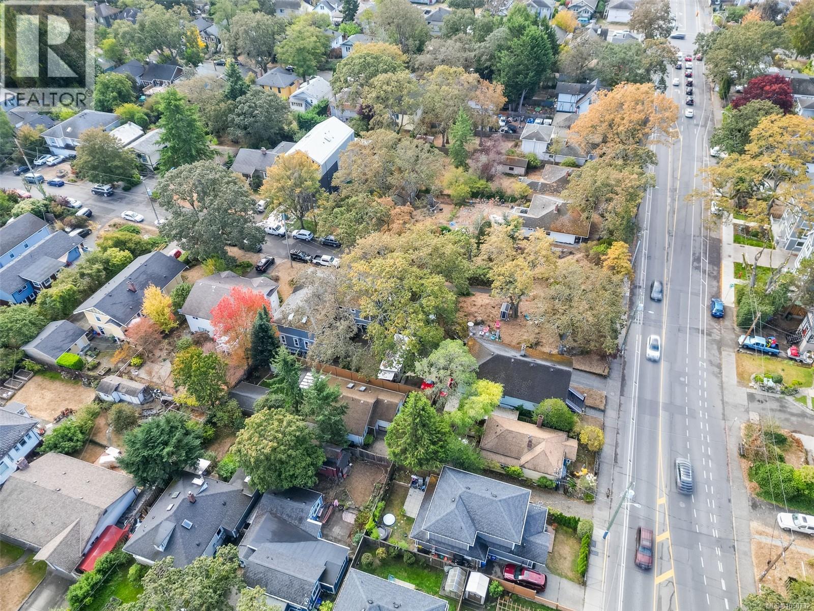  2563 Shelbourne Street, Victoria