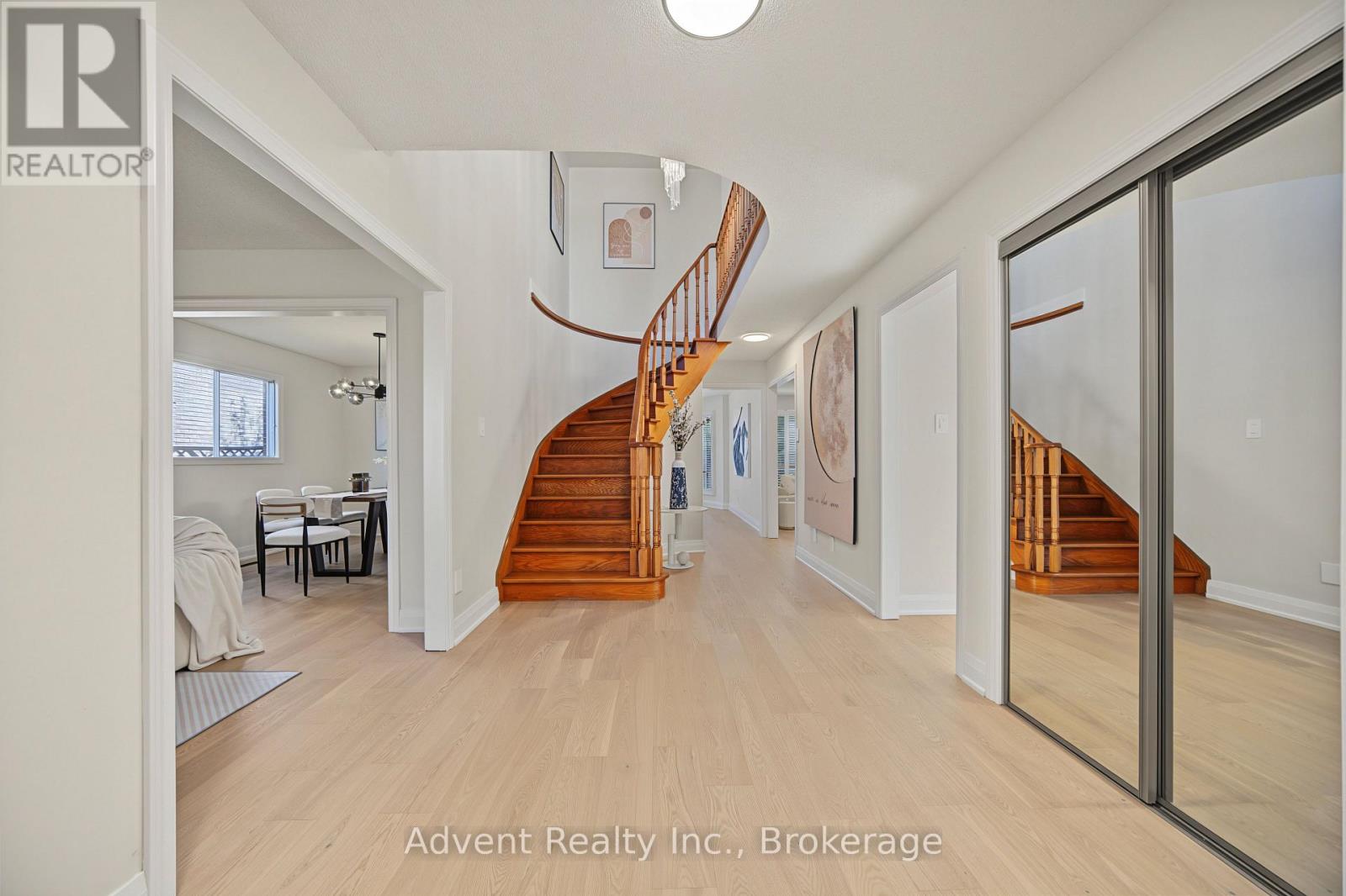 Photo of 108 VALLEYWAY CRESCENT