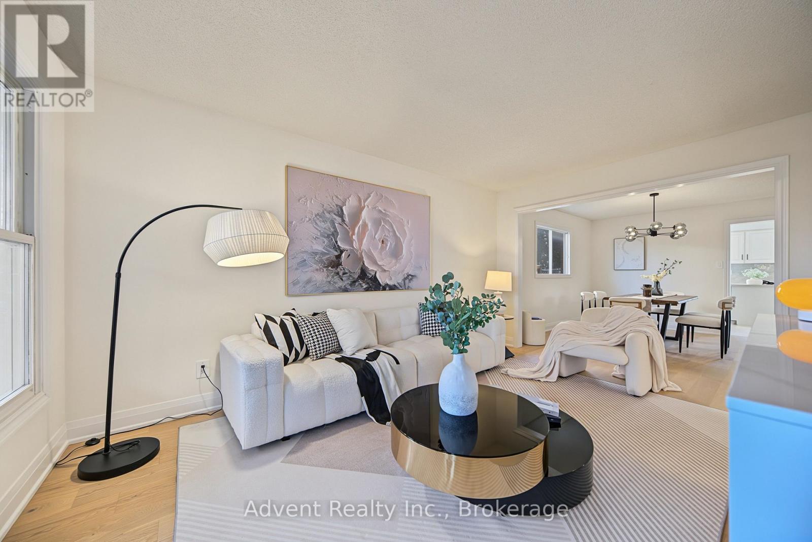Photo of 108 VALLEYWAY CRESCENT