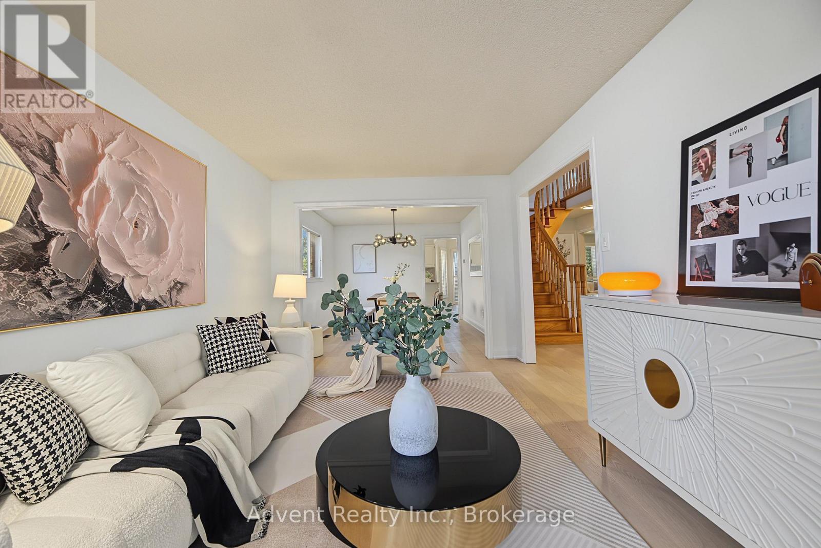Photo of 108 VALLEYWAY CRESCENT